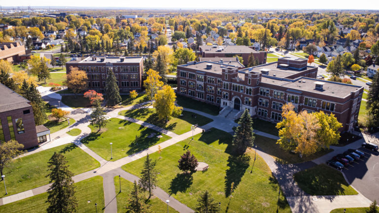 Uwsuper UW Superior Home - UW-Superior