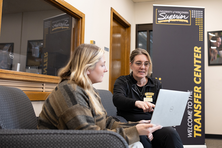 We are excited to have a Transfer Center on the UW-Superior campus available to meet transfer students where they are at.