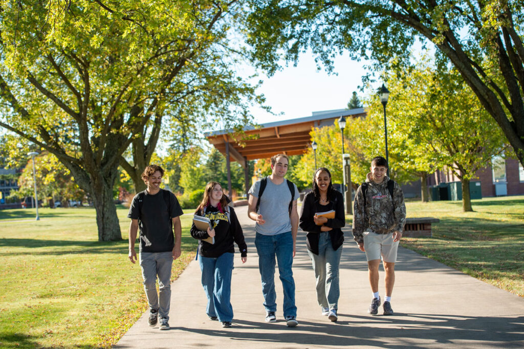 Uwsuper UW Superior Home - UW-Superior